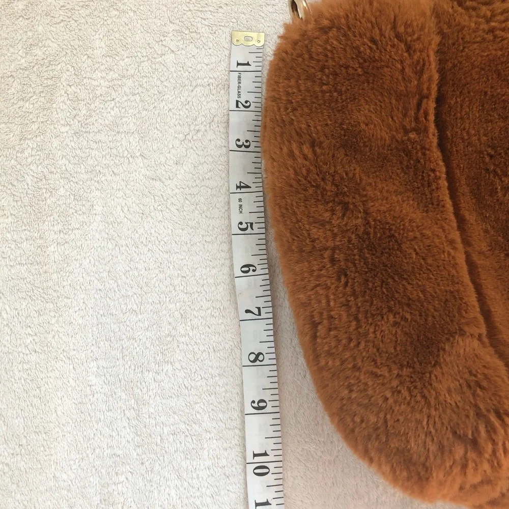 Brown Faux Fur Bag ❄️ - Picture 9 of 11